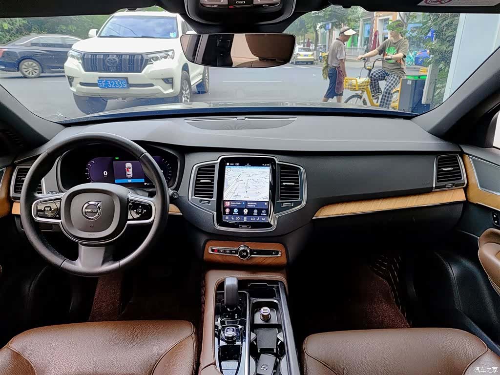 Volvo XC90, 2023 10
