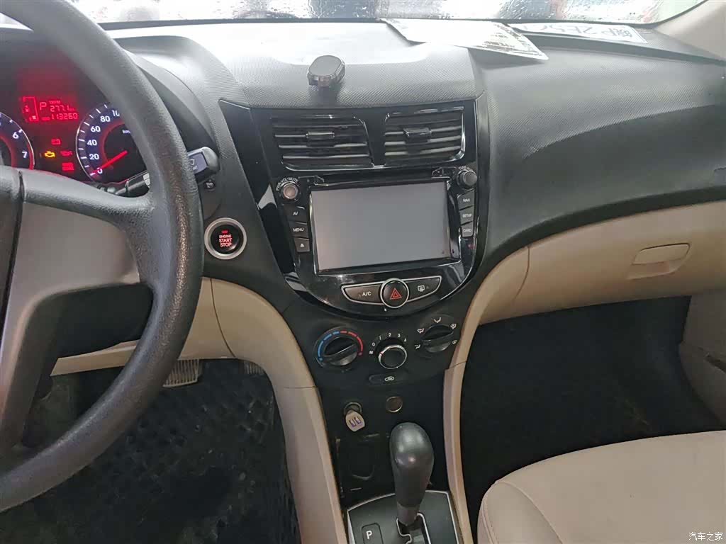 Hyundai GLX, 2014 13