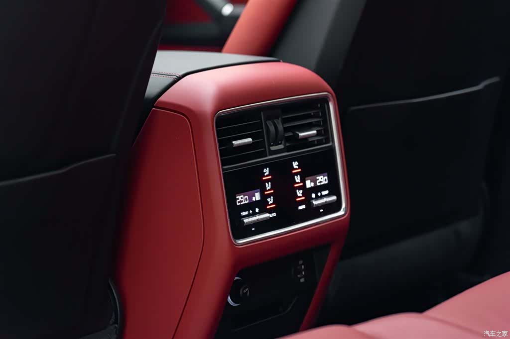Porsche Cayenne, 2019 12