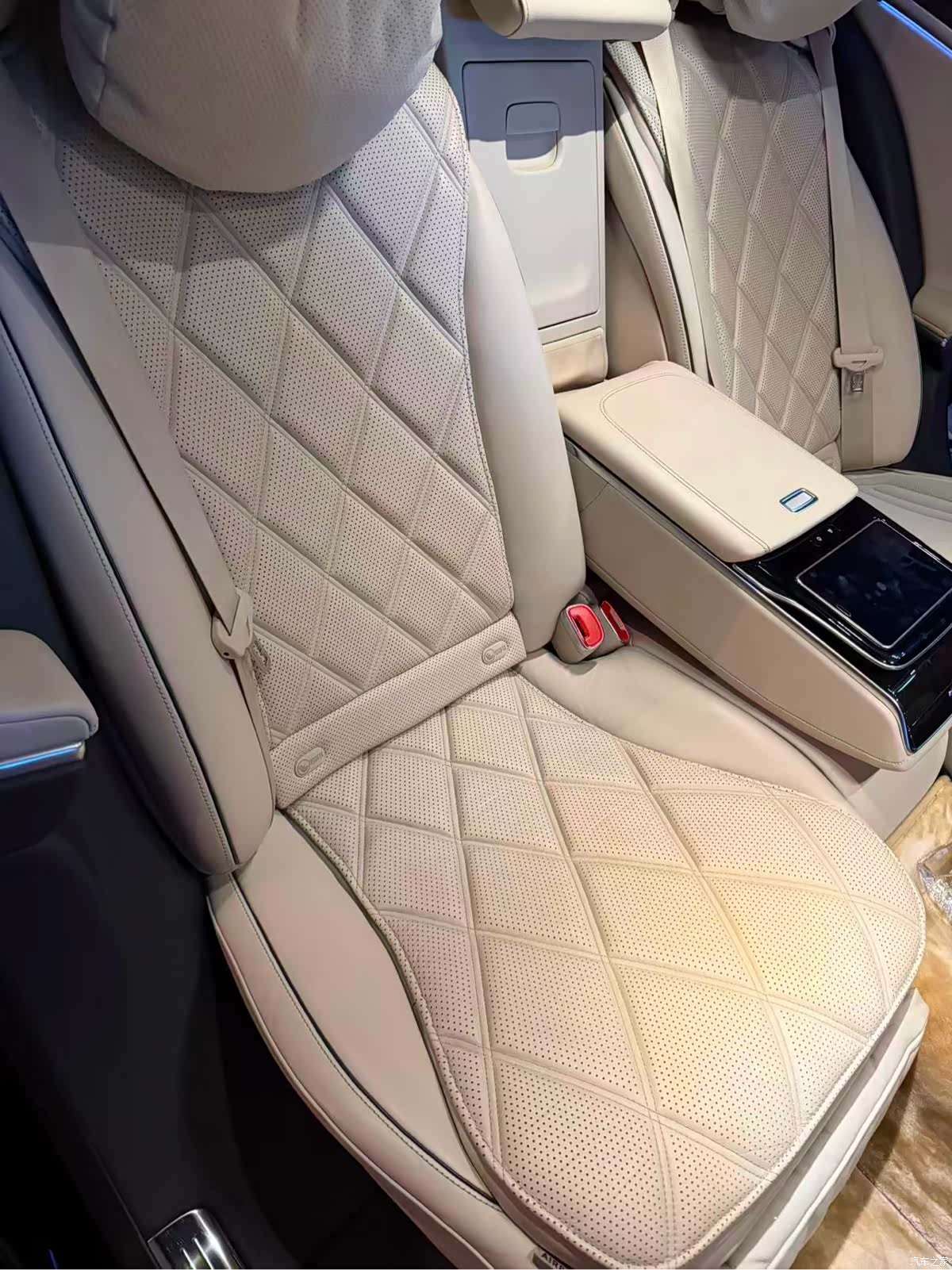 Maybach S-Class, 2022 7