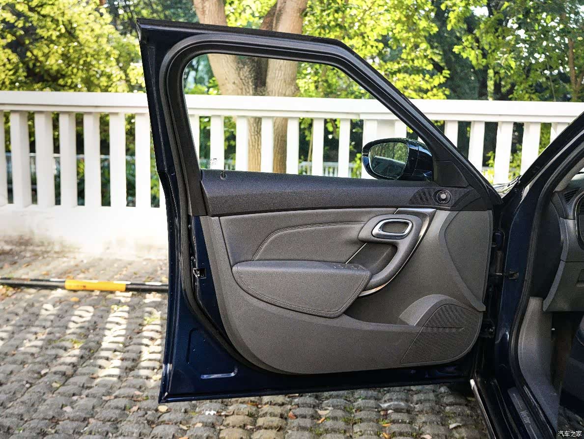 Saab 9-5, 2014 18