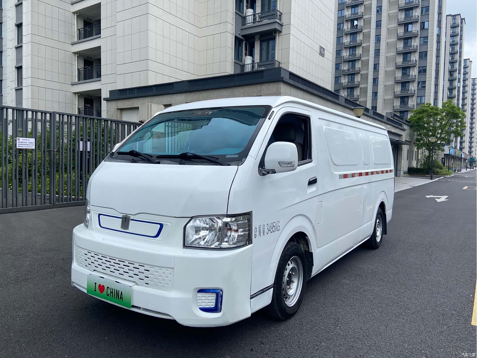 Geely E6