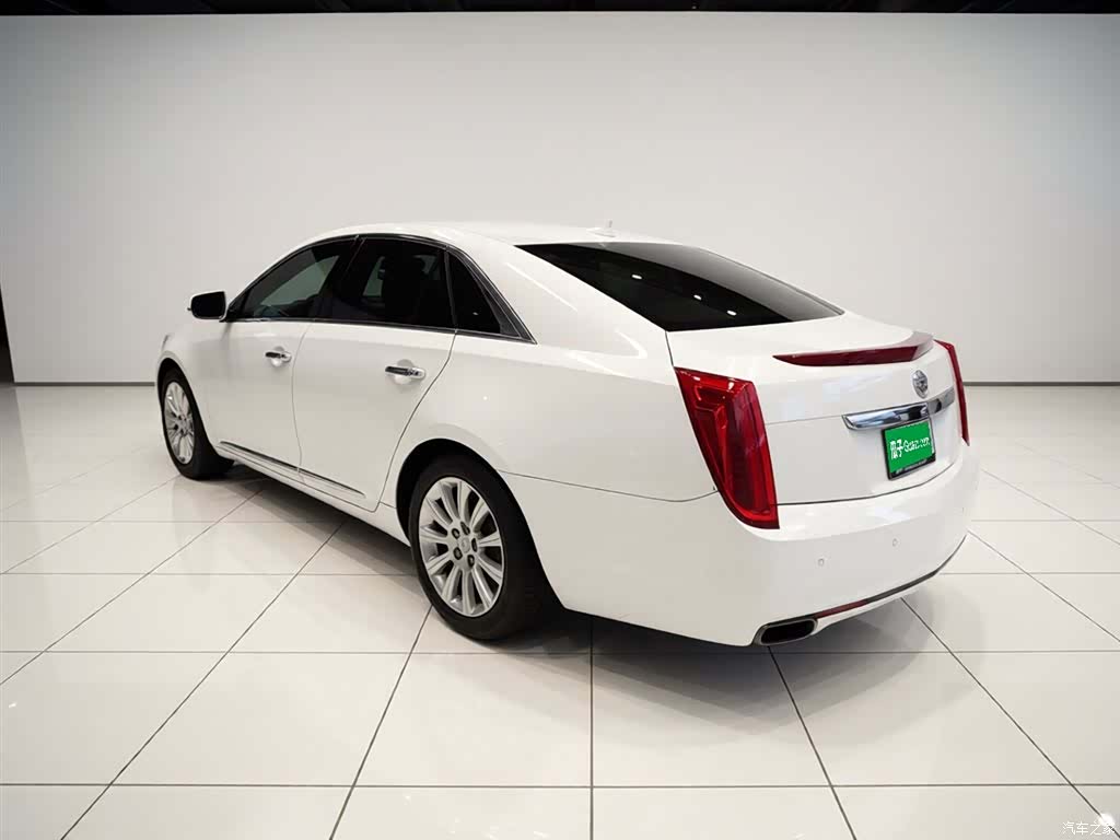 Cadillac XTS, 2014 все фото