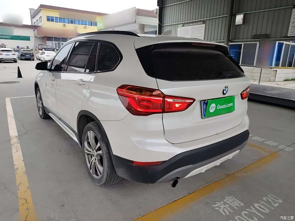 BMW X1, 2018 все фото