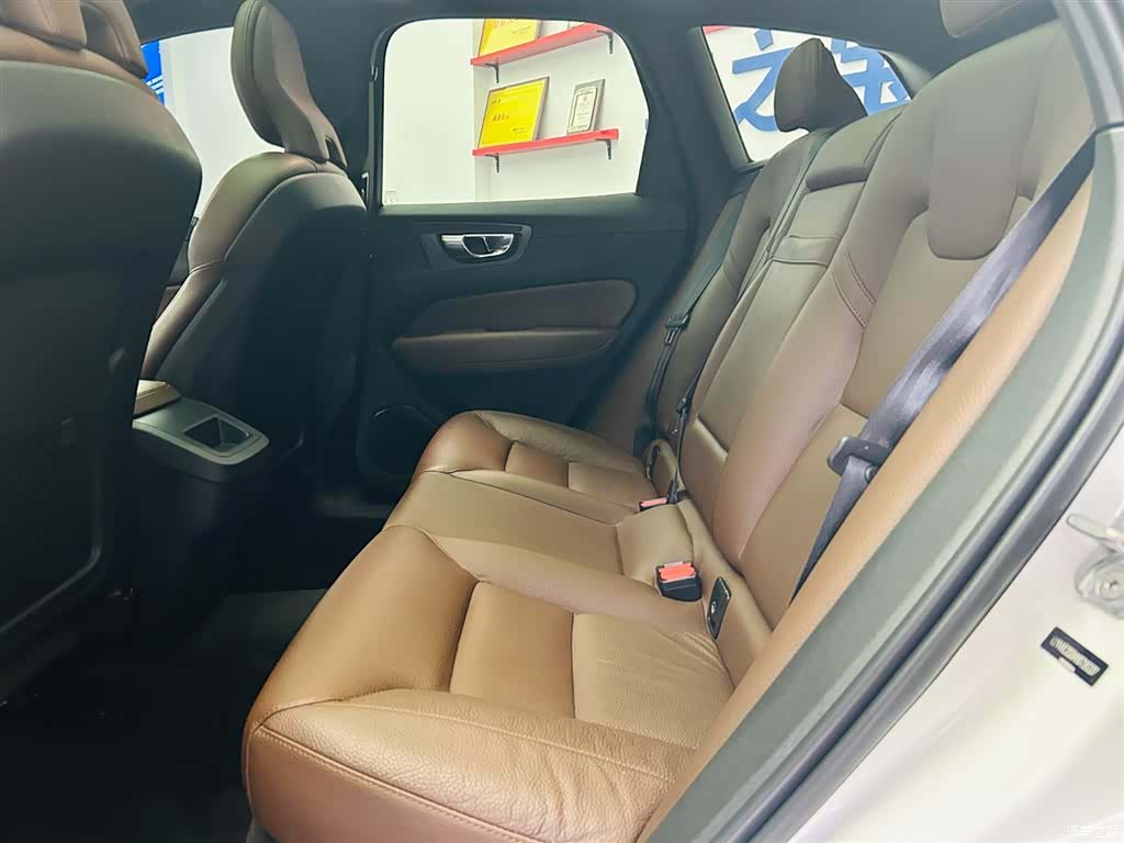 Volvo XC60, 2021 22