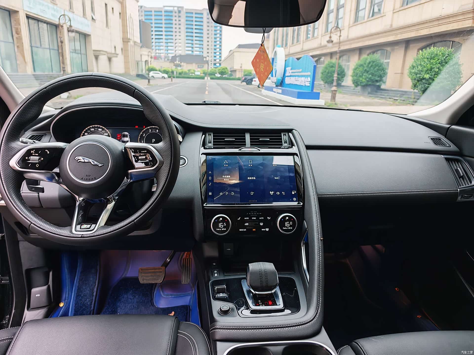 Land Rover E-PACE, 2025 10