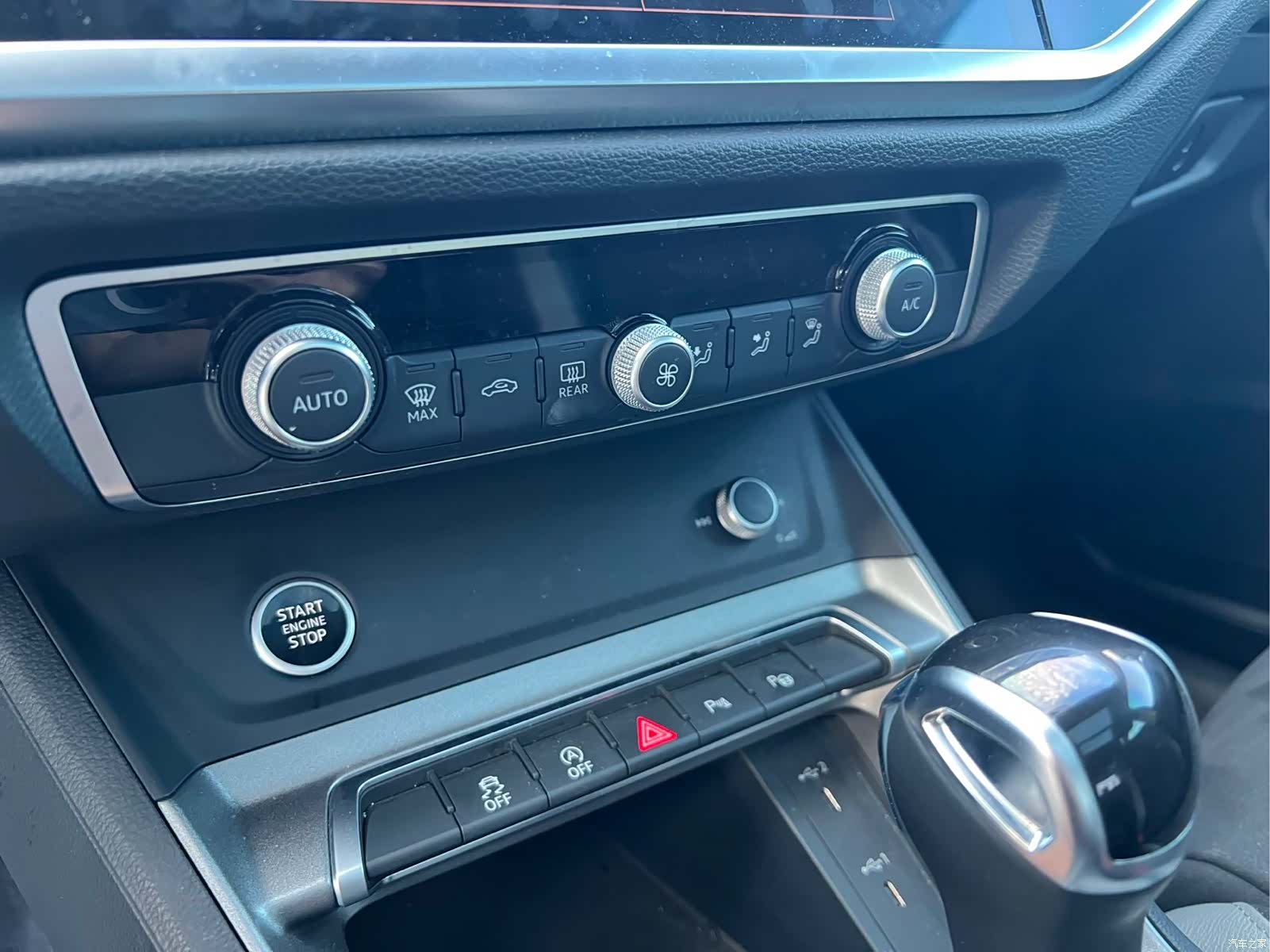 Audi Q3, 2022 13