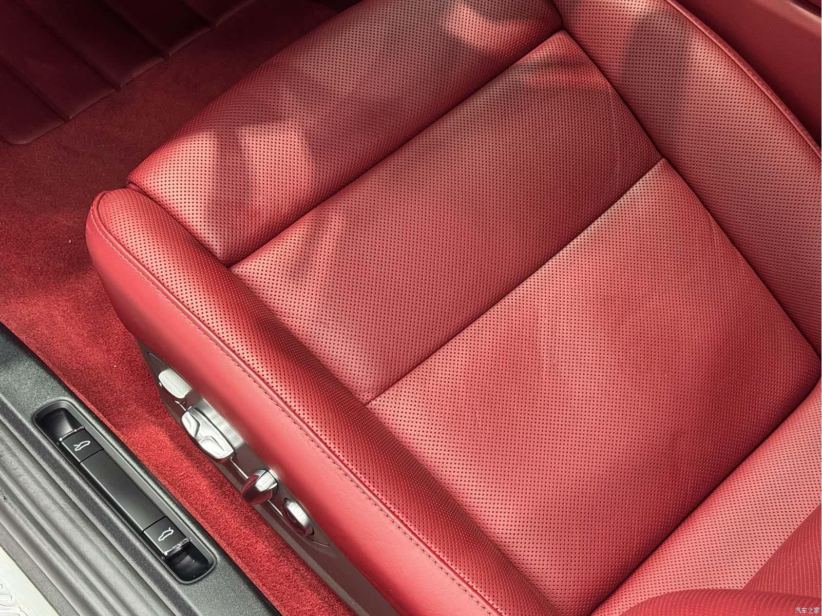 Porsche Cayman, 2019 29