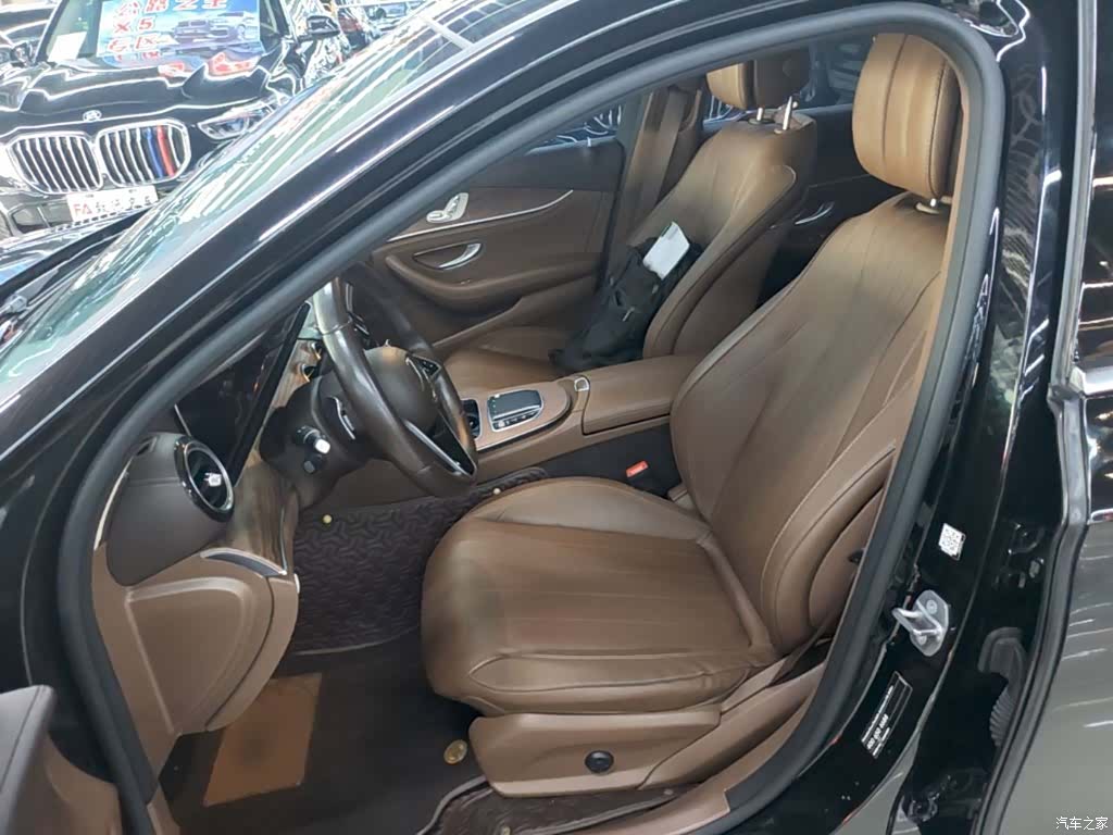 Mercedes-Benz E-Class, 2023 15