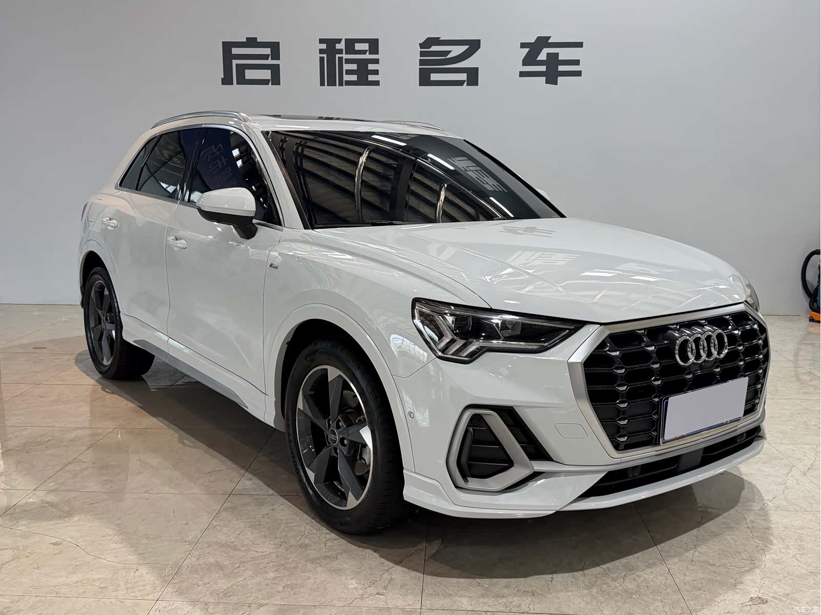 Audi Q3, 2023 3
