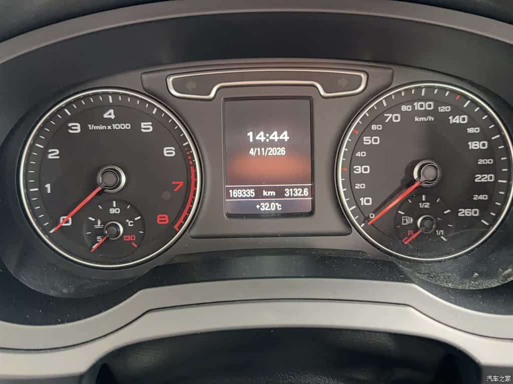 Audi Q3, 2014 4