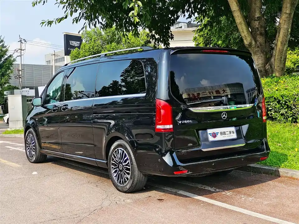 Mercedes-Benz V-class