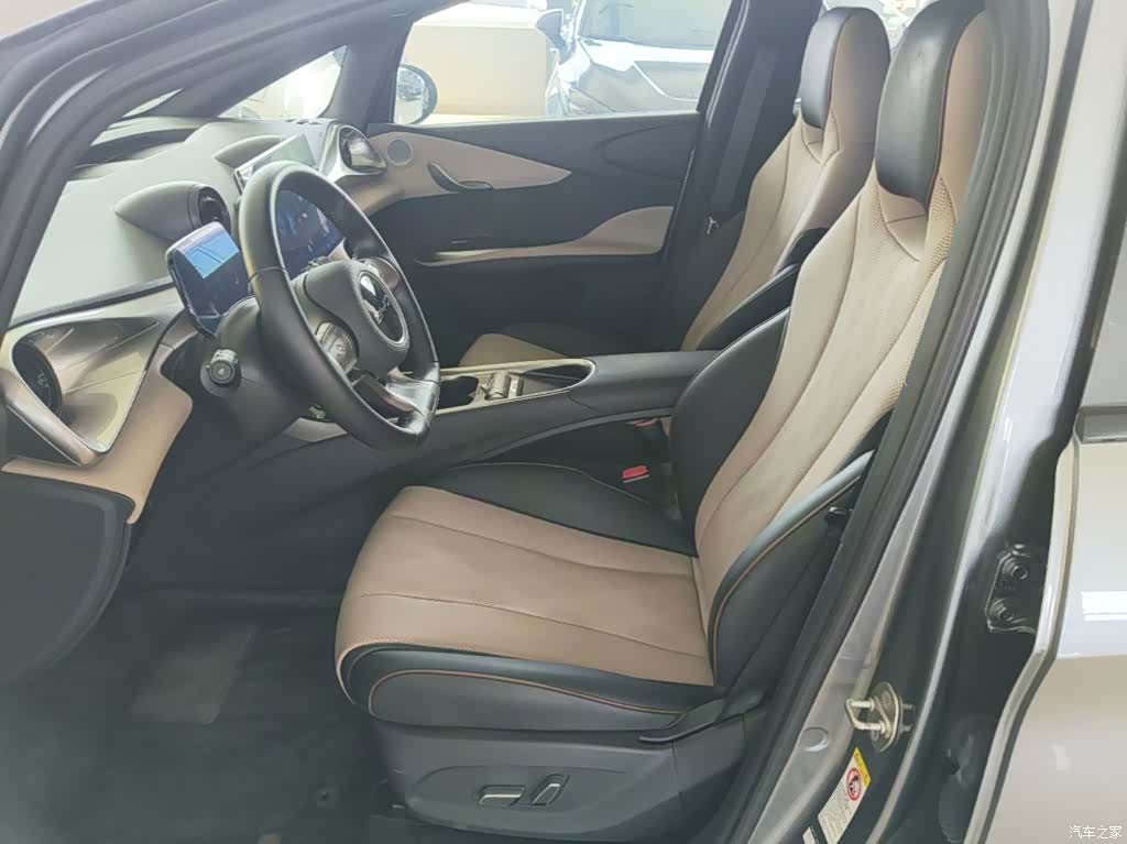 BYD Dolphin, 2023 15
