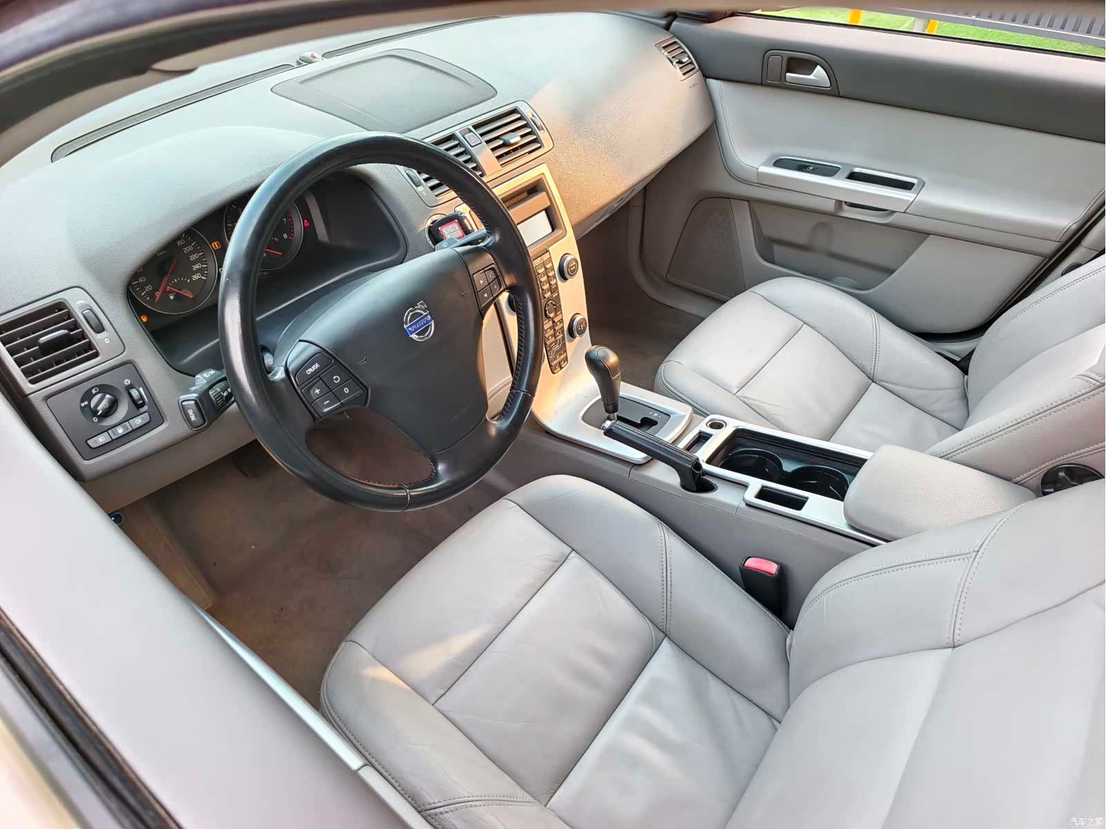 Volvo S40, 2011 12