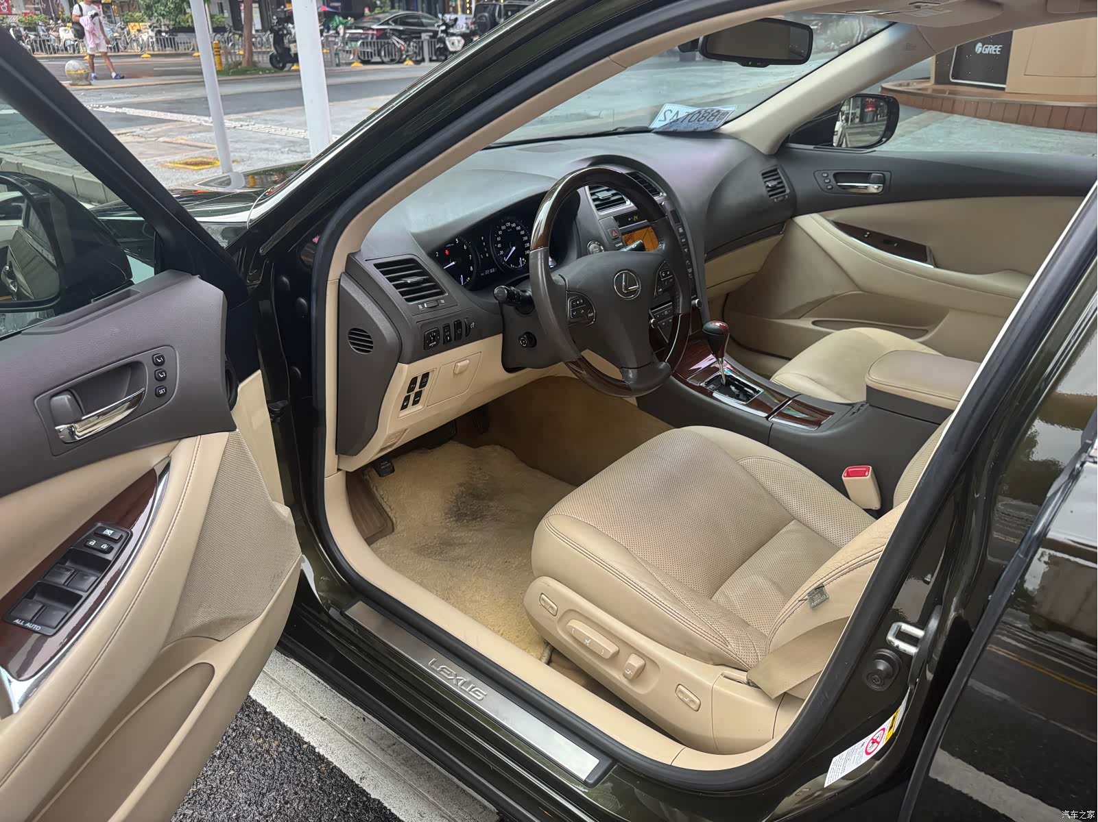 Lexus ES, 2009 11