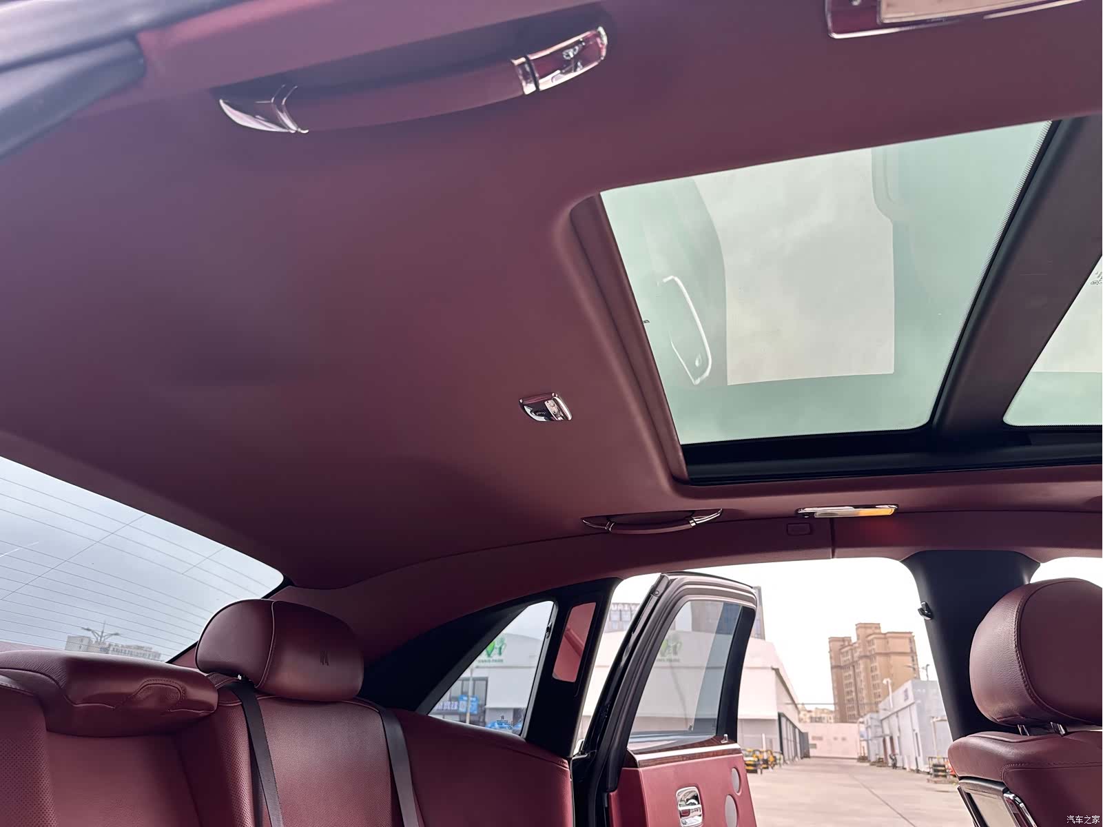 Rolls-Royce Ghost, 2011 14