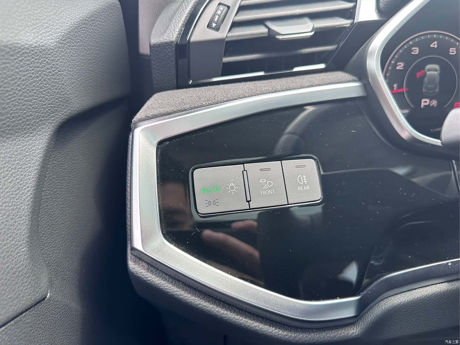 Audi Q3, 2023 17