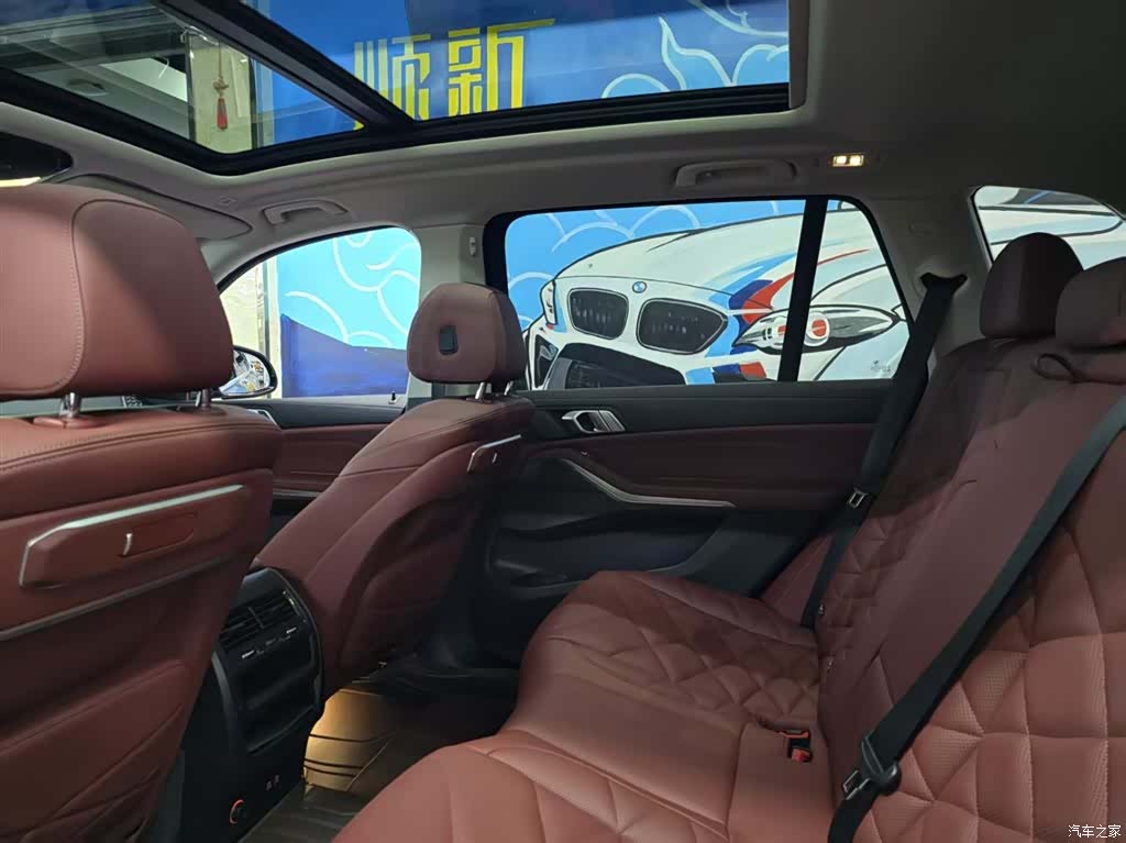 BMW X5, 2024 11