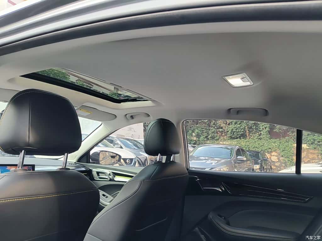 Roewe i5, 2021 18