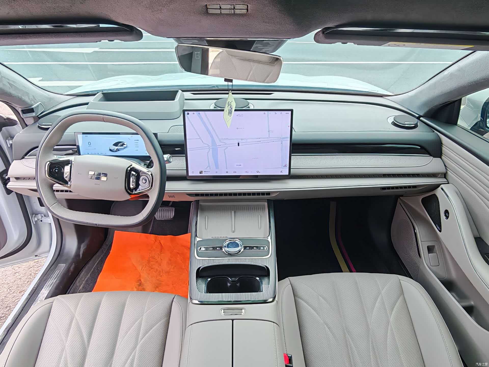 Geely 8, 2025 6