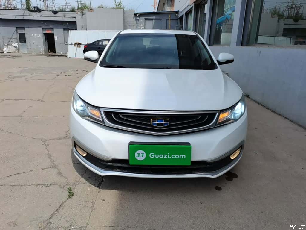 Geely Emgrand, 2017 3