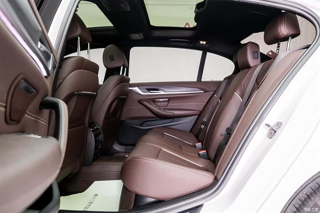 BMW 5 Series, 2021 14