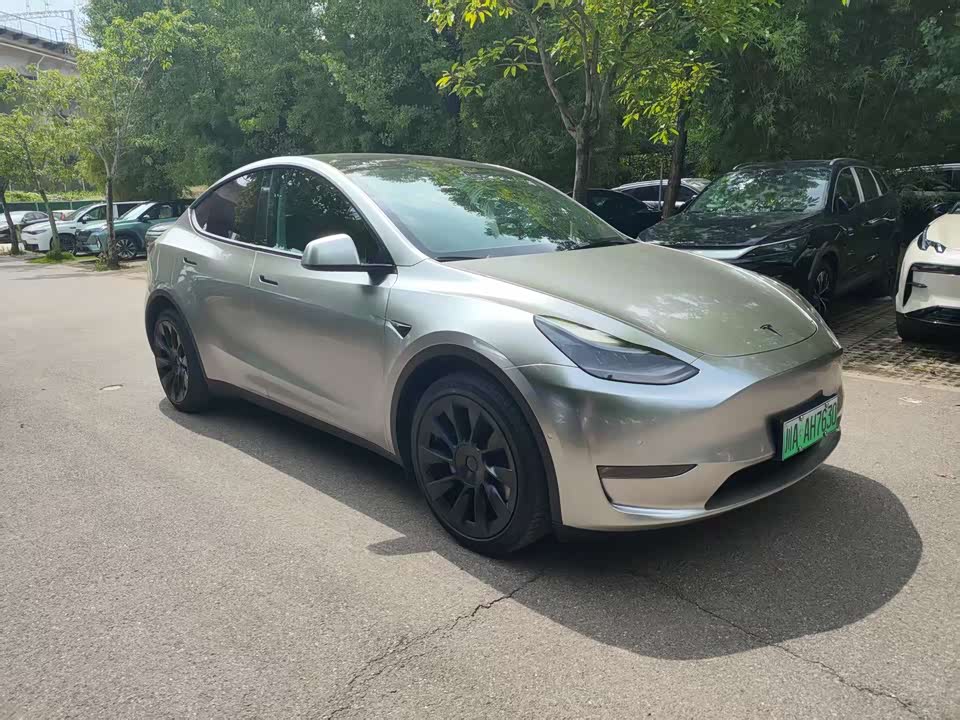 Tesla Model Y Tesla Model Y