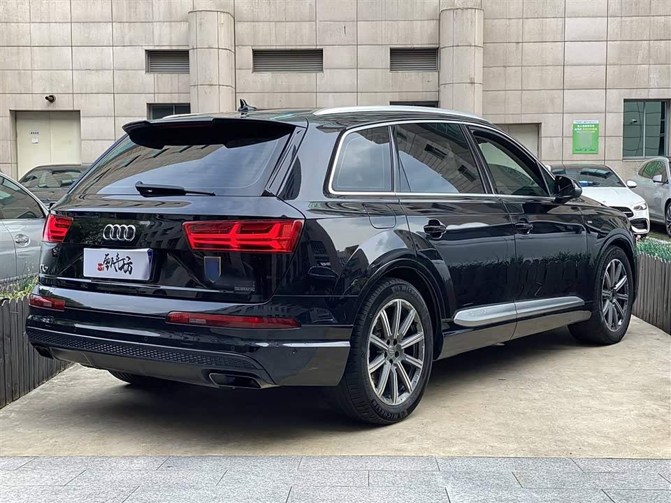 Audi Q7 Audi Q7