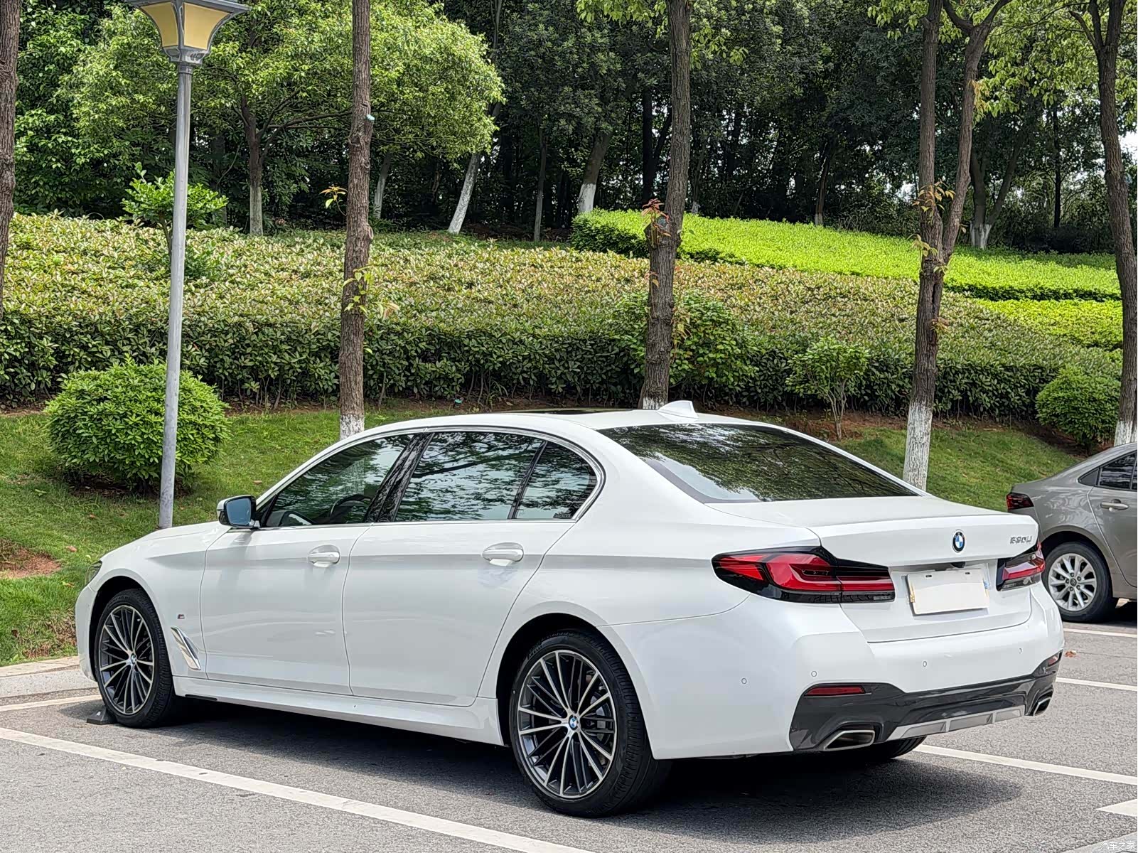 BMW 5 Series, 2021 11