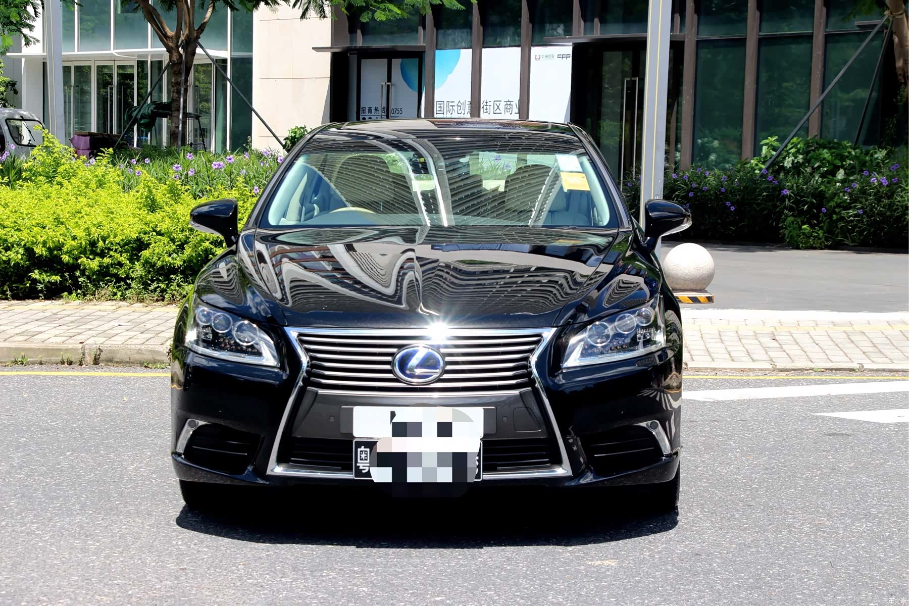 Lexus LS, 2015 1