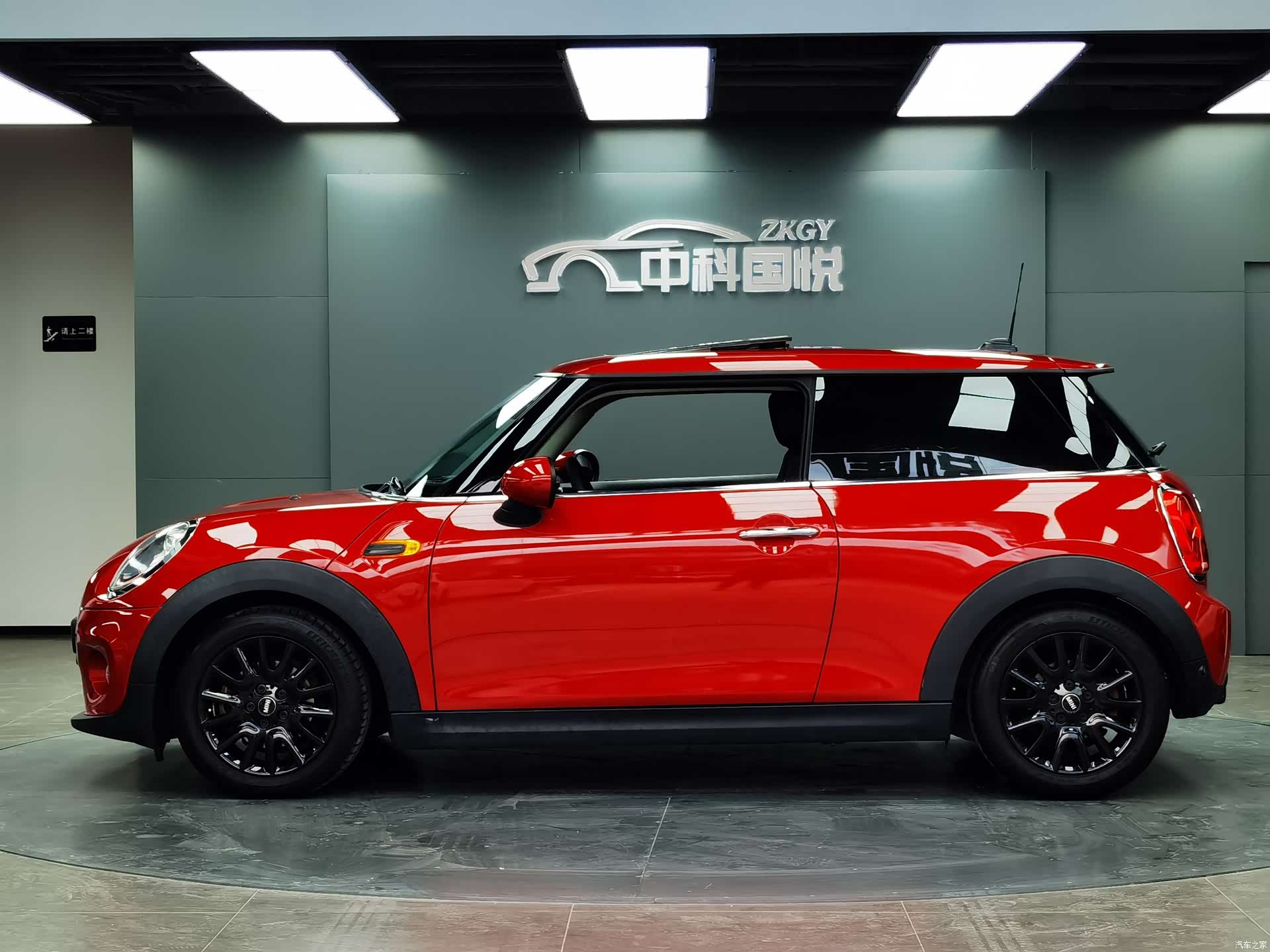 Mini ONE, 2018 2