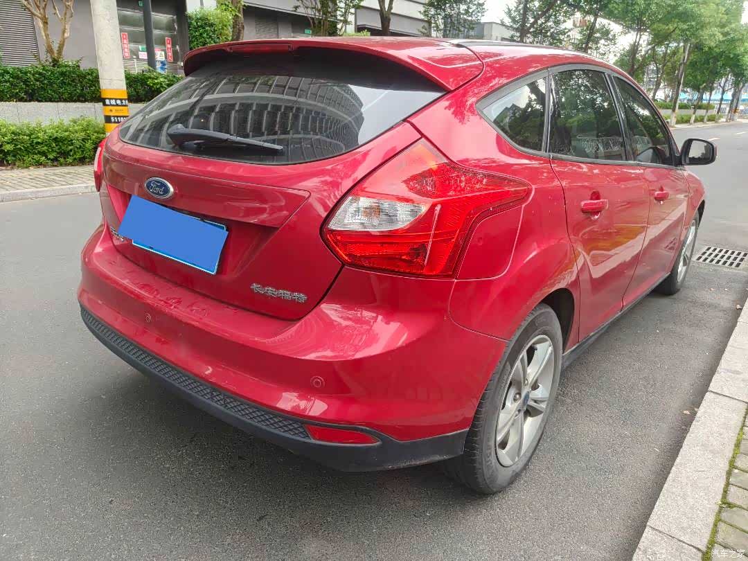 Ford Focus, 2014 6