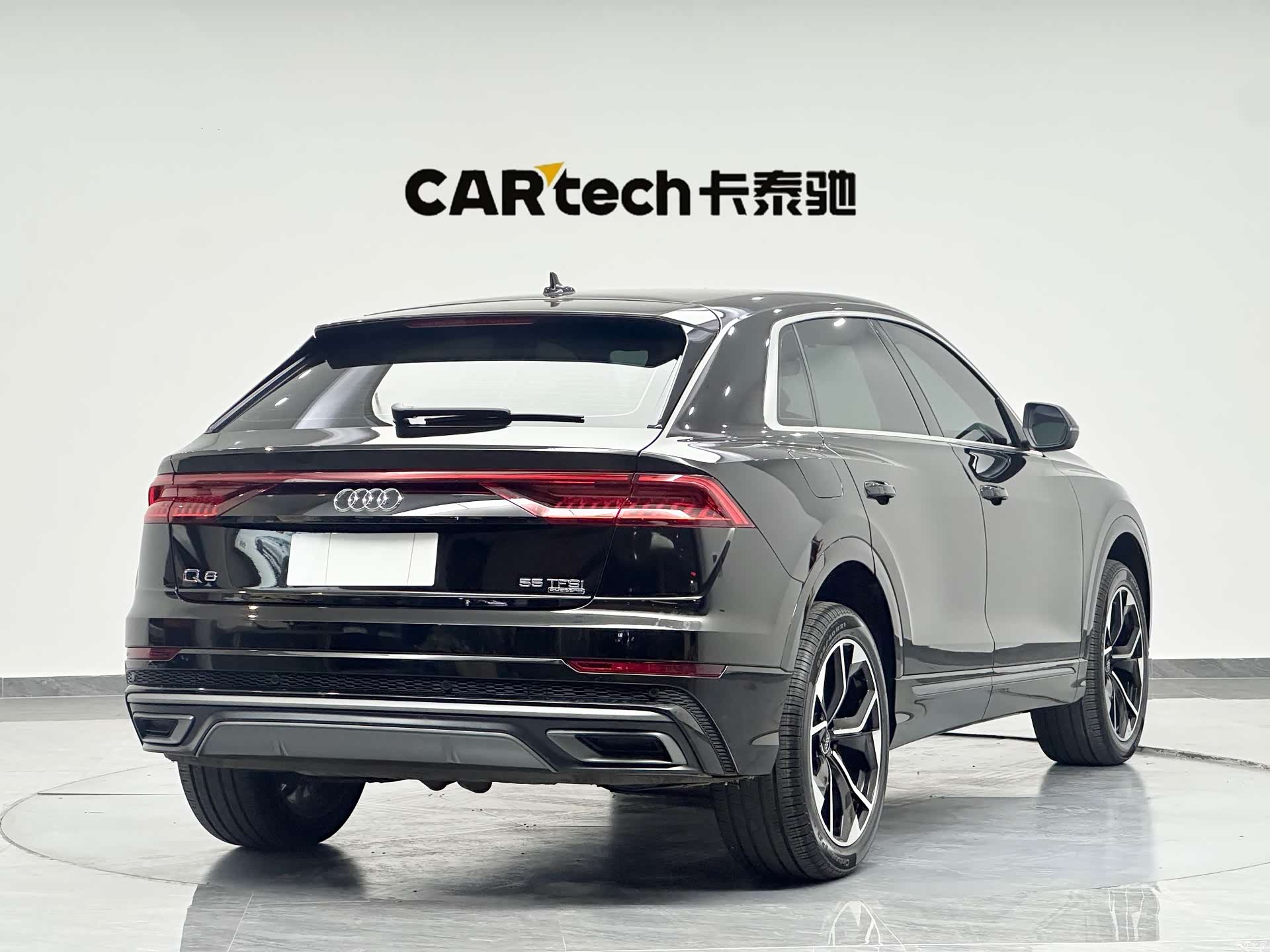 Audi Q8, 2025 8