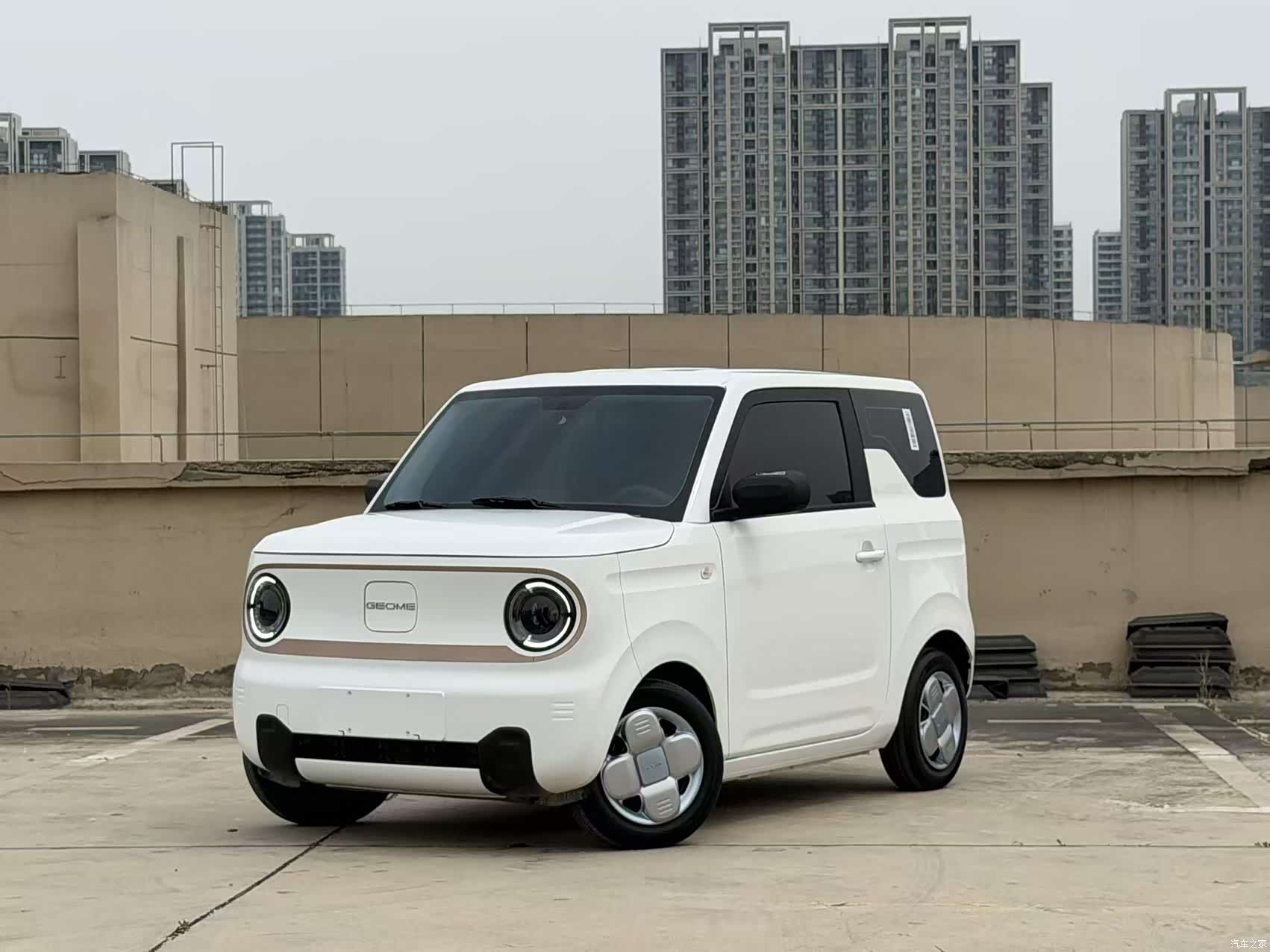 Geely Panda, 2025 1