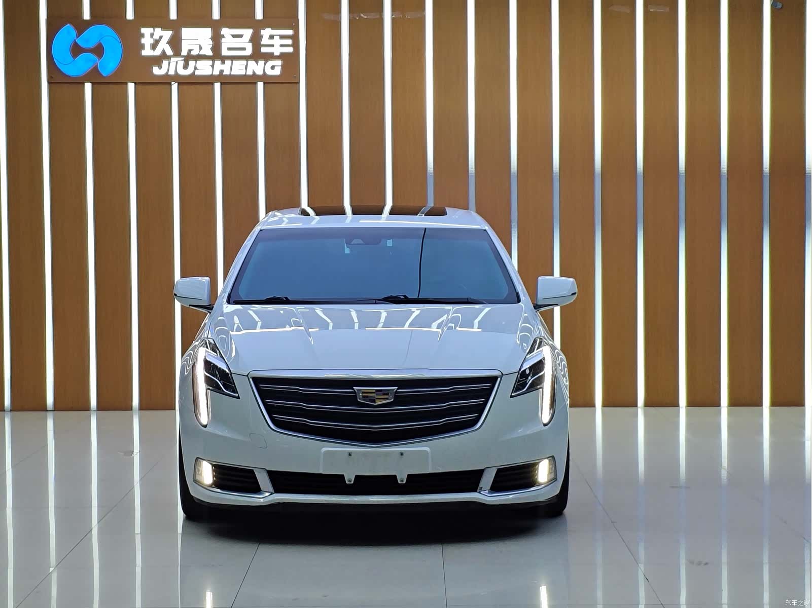 Cadillac XTS, 2018 2