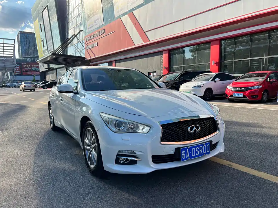 Infiniti Q50