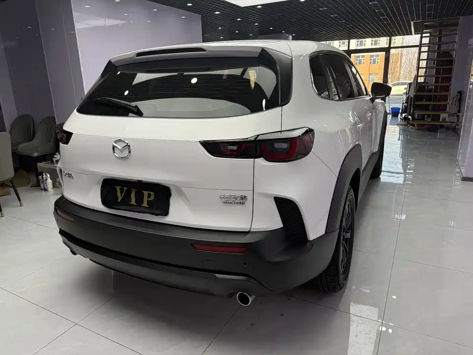 Mazda CX-50 line also