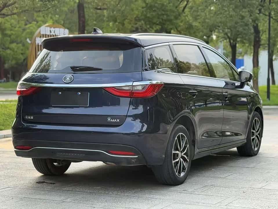 BYD Song MAX BYD Song MAX