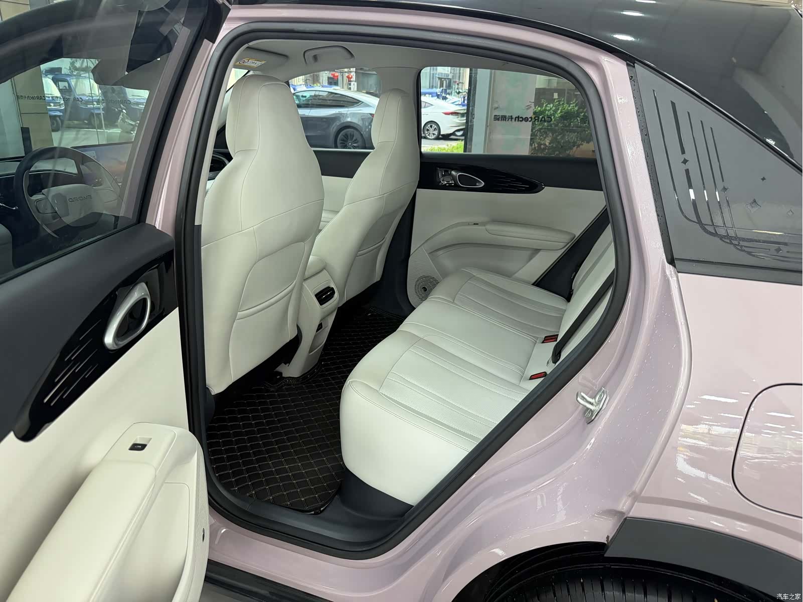 Geely Xingyuan, 2025 все фото