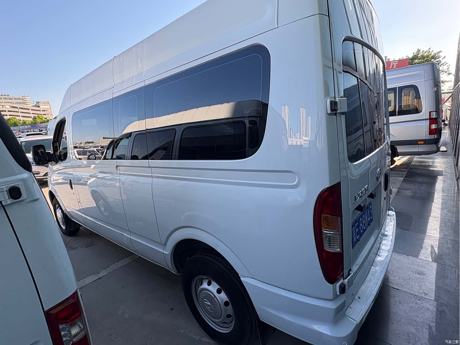 Maxus V80, 2023 9