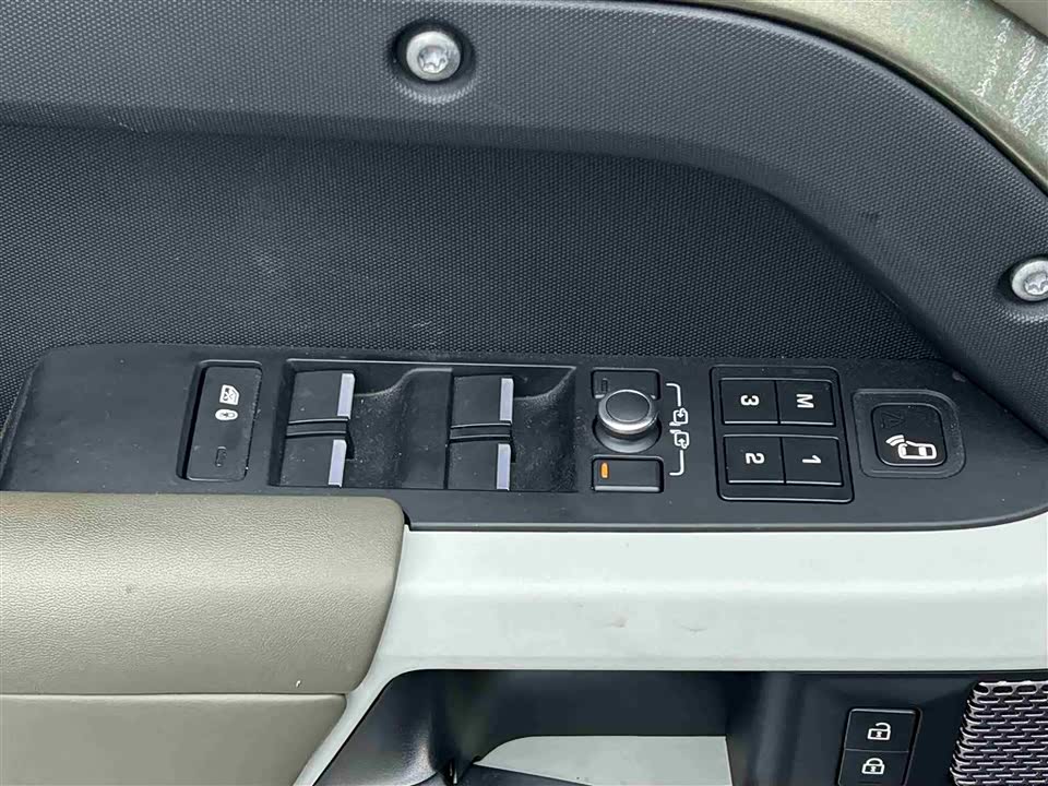 Land Rover guard Land Rover guard