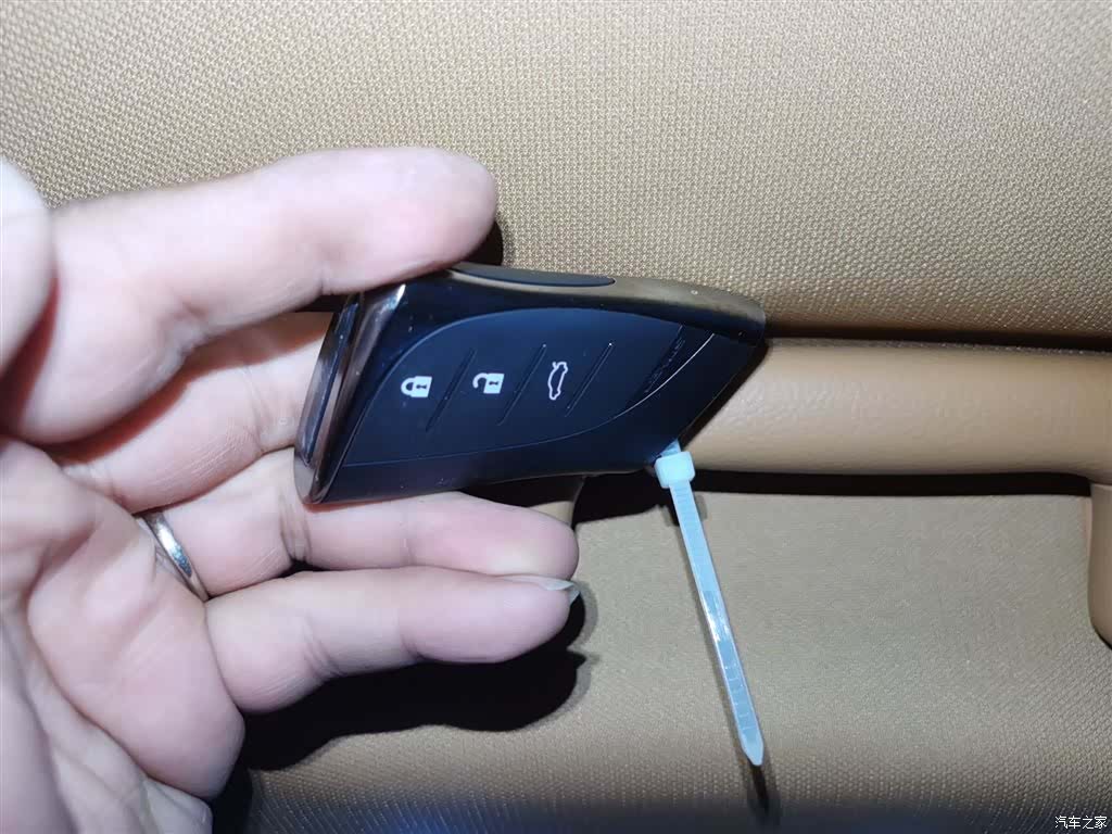 Lexus ES, 2023 17