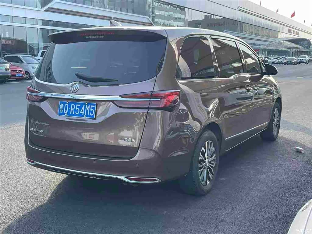 Buick GL8, 2021 3