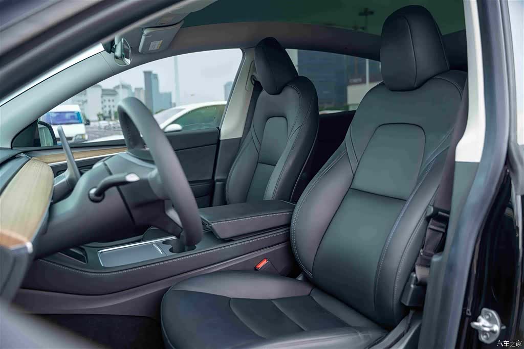 Tesla Model Y, 2022 11