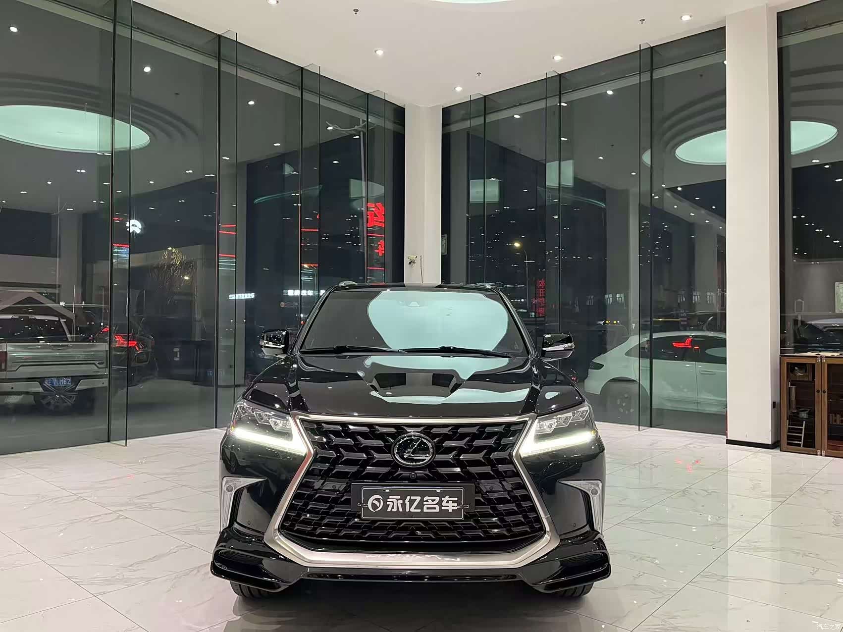 Lexus LX, 2016 2
