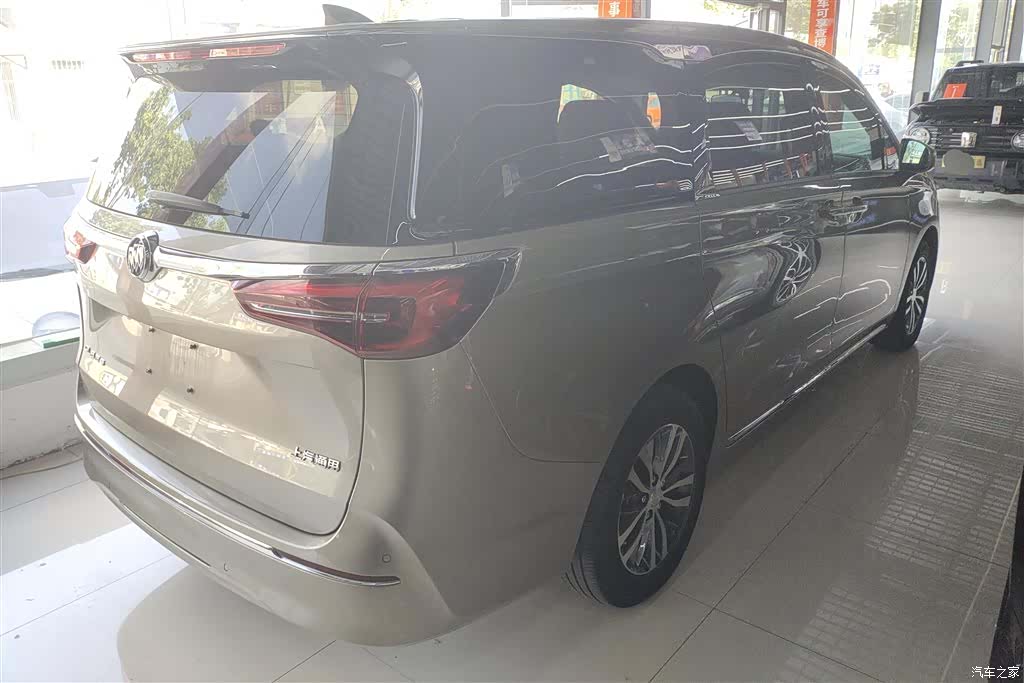 Buick GL8, 2024 3