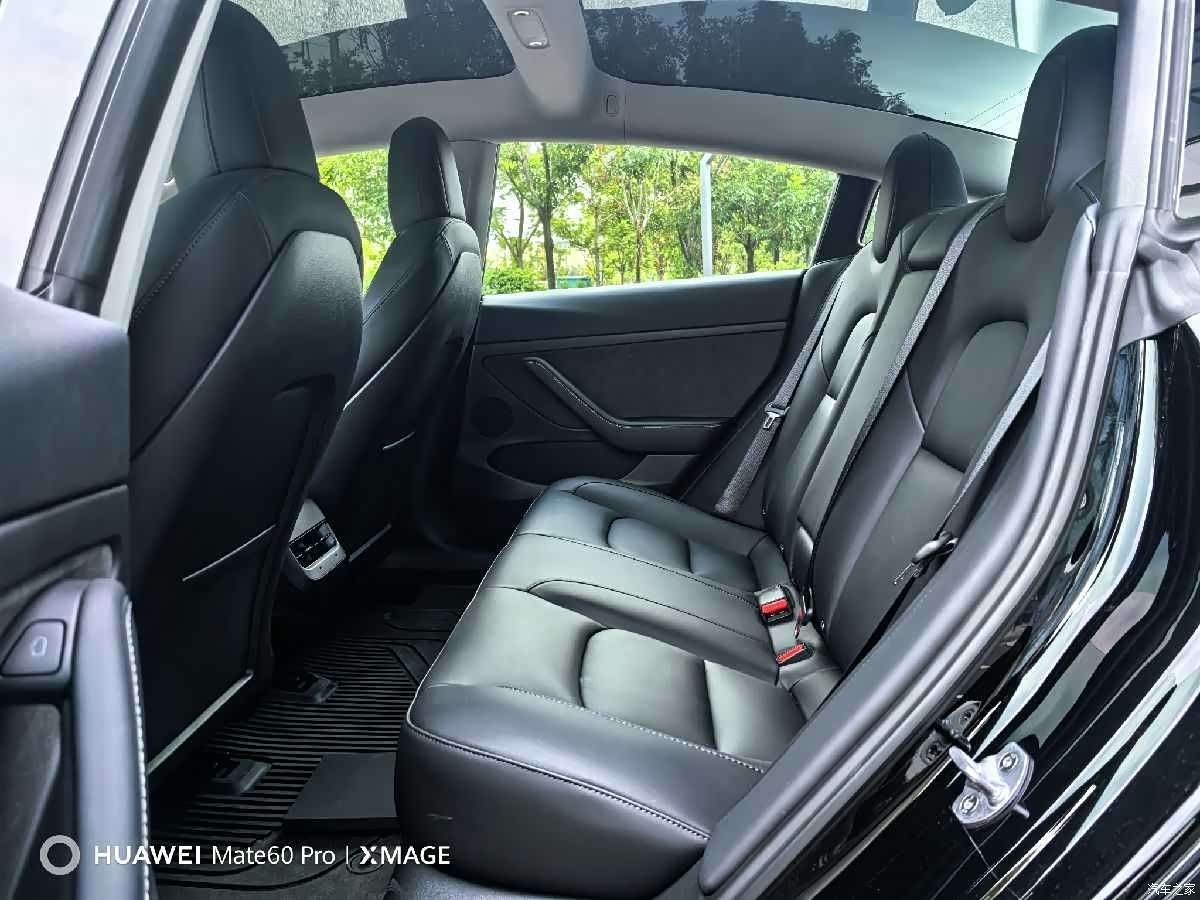 Tesla Model 3, 2022 13