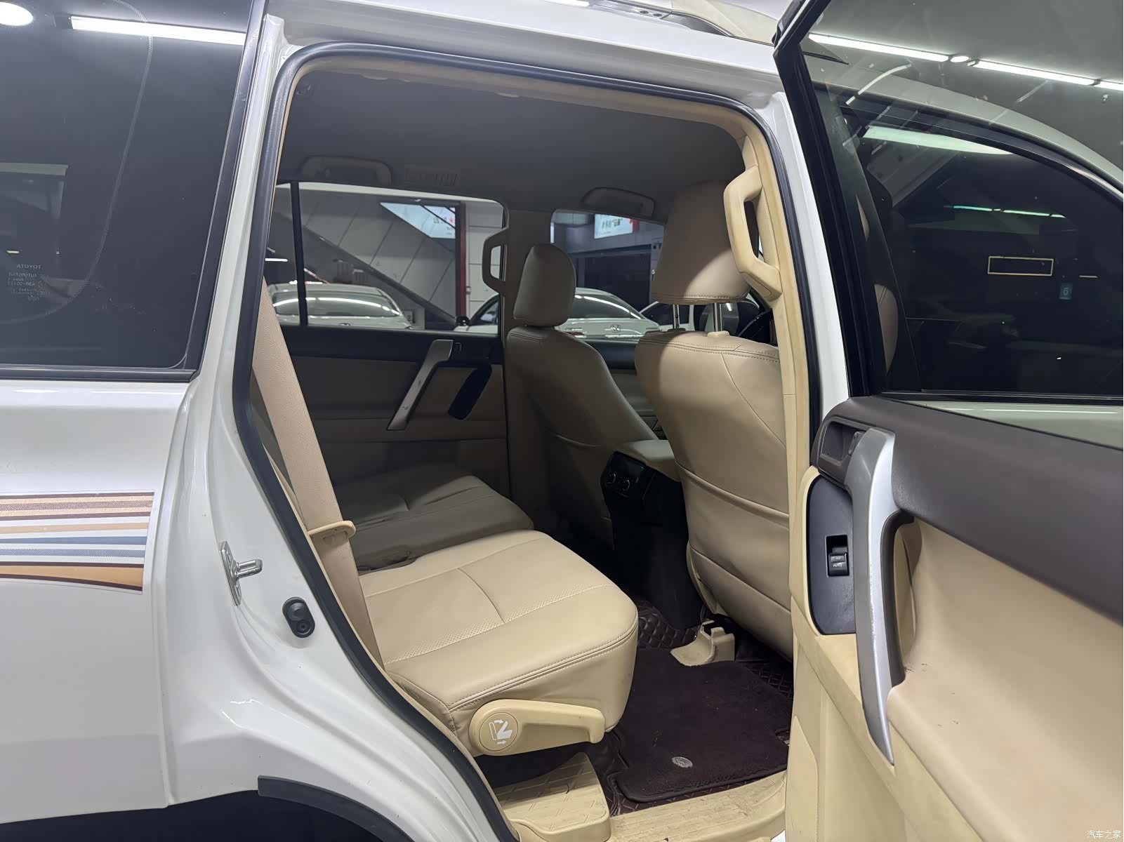 Toyota Prado, 2016 10