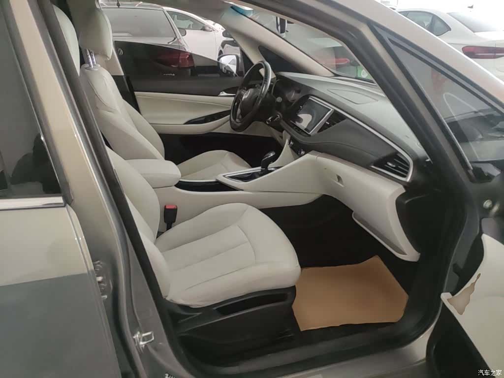 Buick GL6, 2020 25