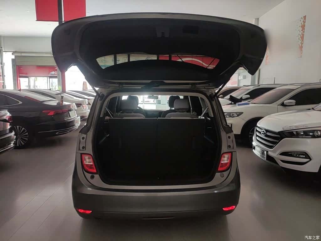 Buick GL6, 2020 19